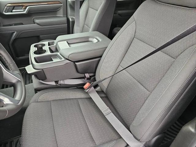 2026 Chevrolet Silverado 1500 4WD Crew Cab Standard Bed LT