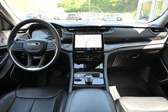 2023 Jeep Grand Cherokee L Limited 4x4