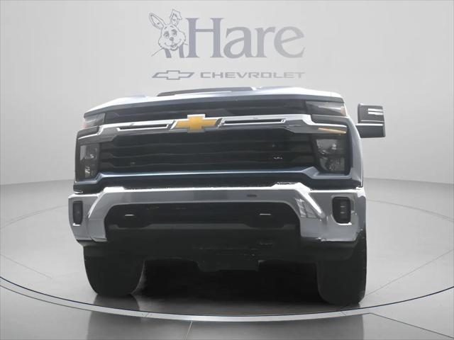 2026 Chevrolet Silverado 2500HD Crew Cab, Standard Bed, LT, 4WD