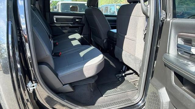 2024 Ram 1500 Classic Warlock Crew Cab 4x4 5'7" Box