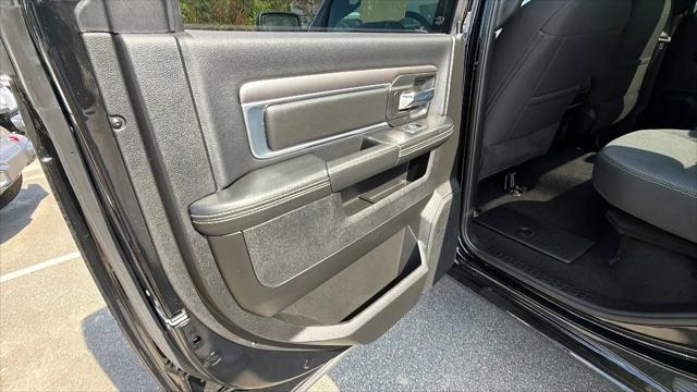 2024 Ram 1500 Classic Warlock Crew Cab 4x4 5'7" Box