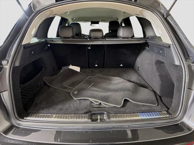 2022 Mercedes-Benz GLC SUV