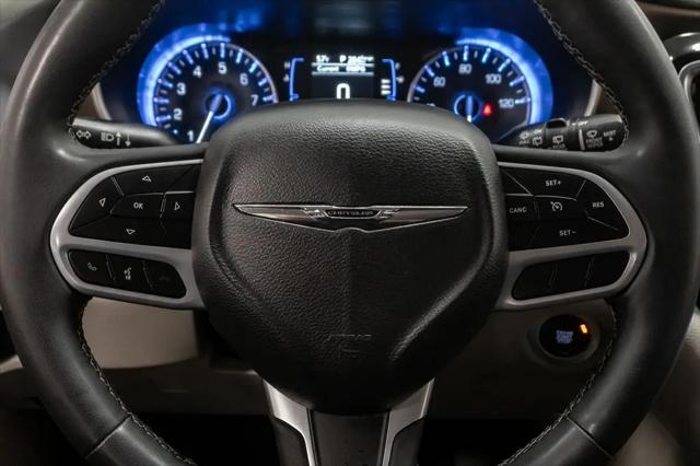 2022 Chrysler Voyager LX