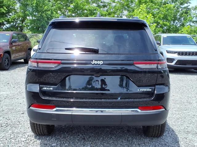 2026 Jeep Grand Cherokee Laredo 4x4