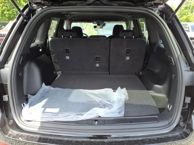 2026 Jeep Grand Cherokee Laredo 4x4