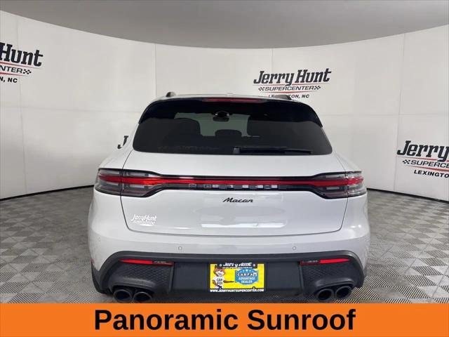 2022 Porsche Macan Macan