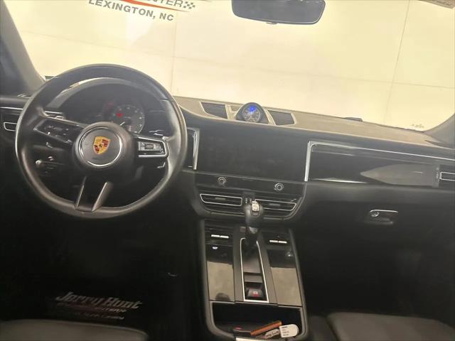 2022 Porsche Macan Macan
