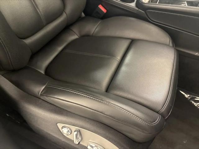 2022 Porsche Macan Macan