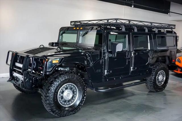 2006 HUMMER H1 Enclosed
