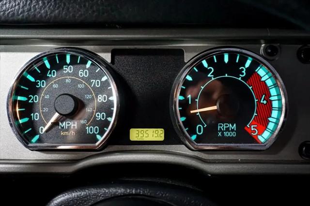 2006 HUMMER H1 Enclosed