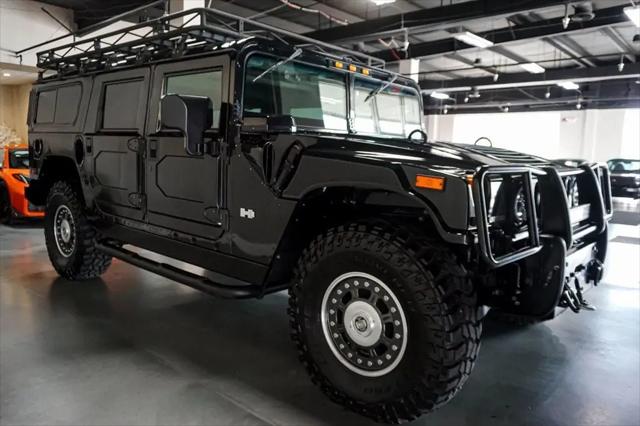 2006 HUMMER H1 Enclosed
