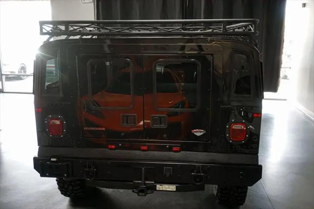 2006 HUMMER H1 Enclosed