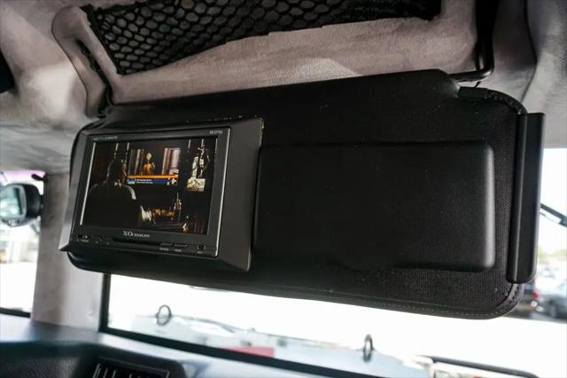 2006 HUMMER H1 Enclosed