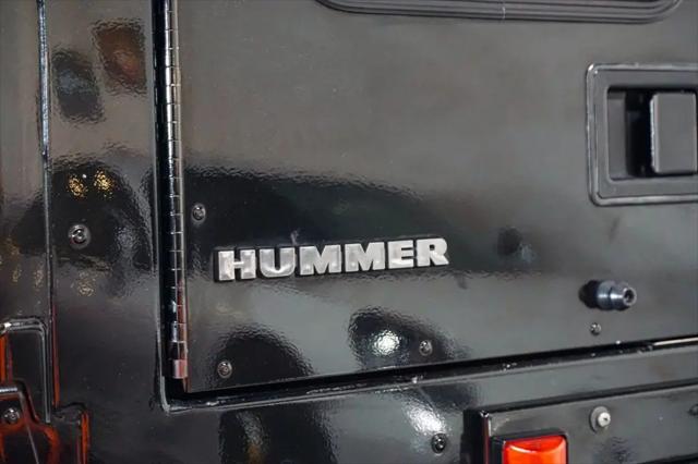 2006 HUMMER H1 Enclosed