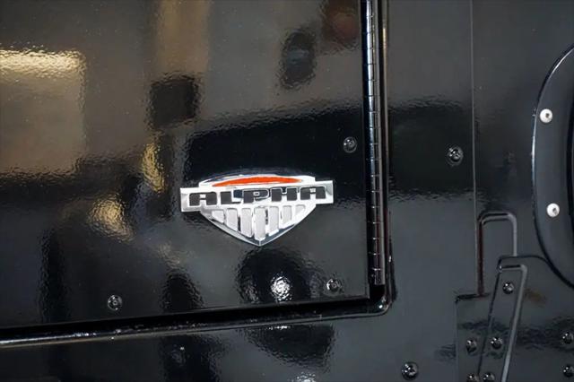 2006 HUMMER H1 Enclosed