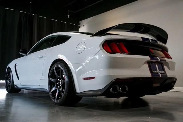 2016 Ford GT Shelby GT350R