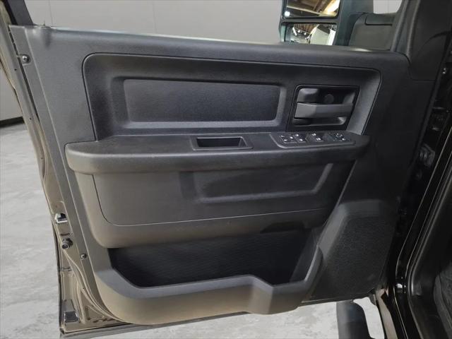 2025 Ram 2500 Tradesman Crew Cab 4x4 6'4" Box