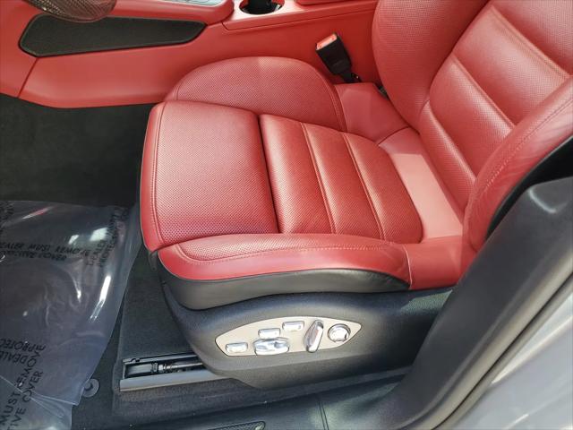 2020 Porsche Macan Turbo