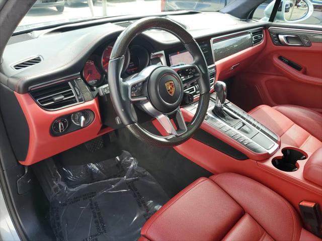 2020 Porsche Macan Turbo