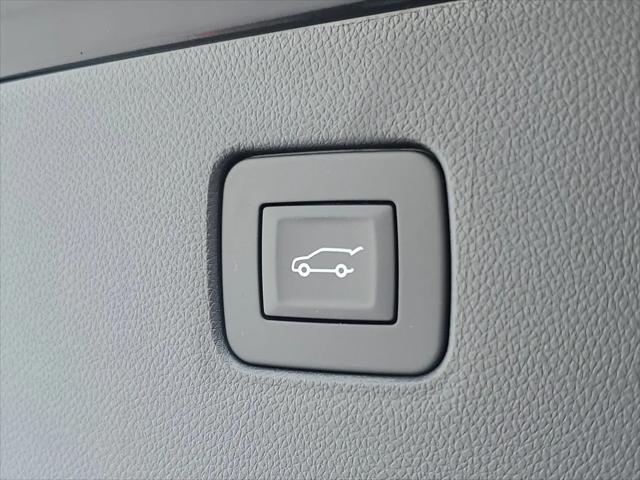 2026 Buick NV Sport Touring FWD