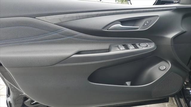 2026 Buick NV Sport Touring FWD