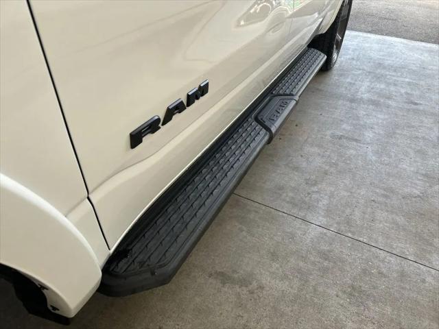 2023 Ram 1500 Big Horn Crew Cab 4x4 5'7" Box