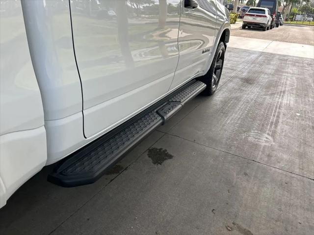 2023 Ram 1500 Big Horn Crew Cab 4x4 5'7" Box