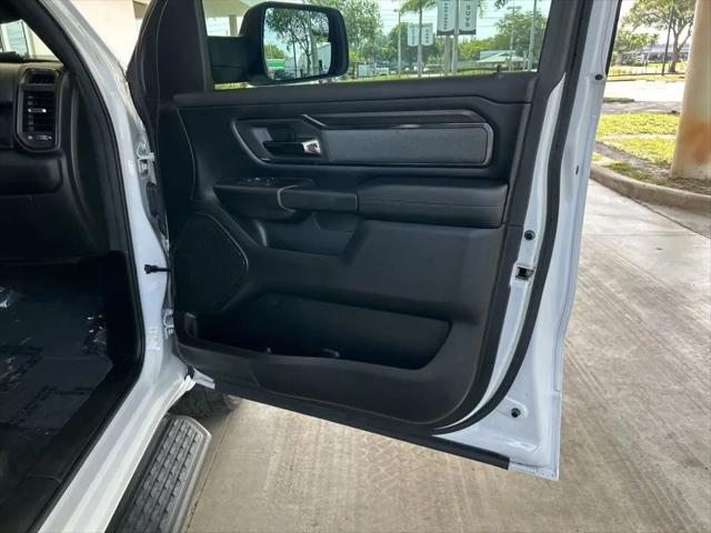 2023 Ram 1500 Big Horn Crew Cab 4x4 5'7" Box