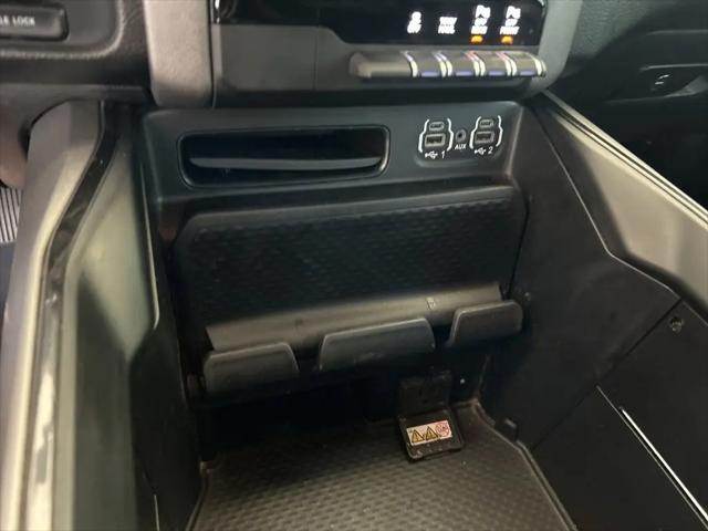 2023 Ram 1500 Big Horn Crew Cab 4x4 5'7" Box