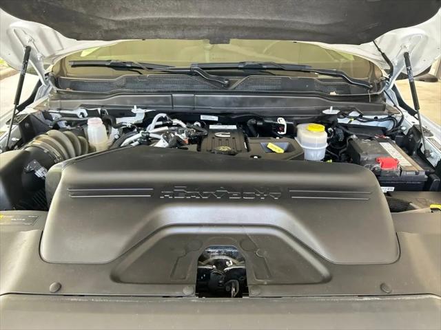 2025 Ram 3500 Tradesman Crew Cab 4x4 8 Box