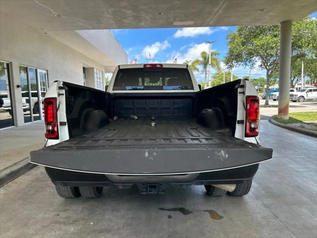 2025 Ram 3500 Tradesman Crew Cab 4x4 8 Box