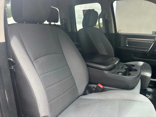 2024 Ram 1500 Classic SLT Quad Cab 4x2 6'4" Box