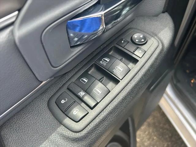 2024 Ram 1500 Classic SLT Quad Cab 4x2 6'4" Box