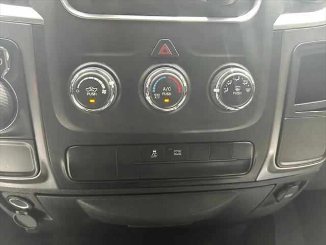 2024 Ram 1500 Classic SLT Quad Cab 4x2 6'4" Box