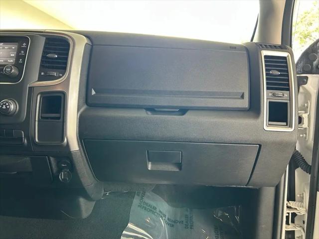 2024 Ram 1500 Classic SLT Quad Cab 4x2 6'4" Box
