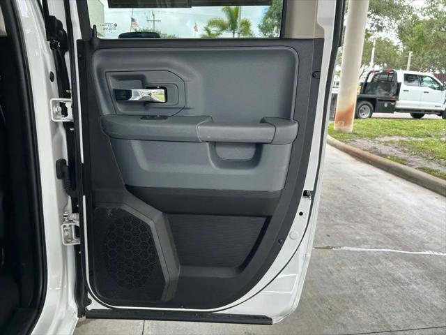 2024 Ram 1500 Classic SLT Quad Cab 4x2 6'4" Box