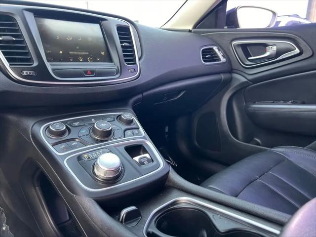 2017 Chrysler 200 Limited Platinum