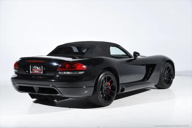 2004 Dodge Viper SRT10
