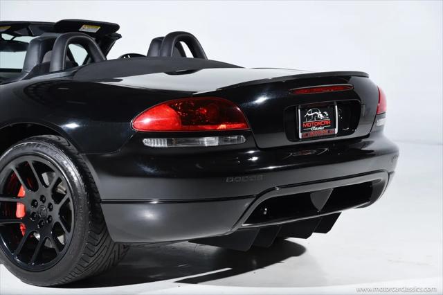 2004 Dodge Viper SRT10