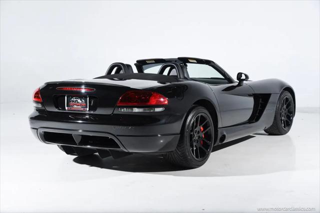 2004 Dodge Viper SRT10