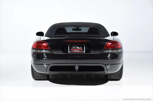 2004 Dodge Viper SRT10