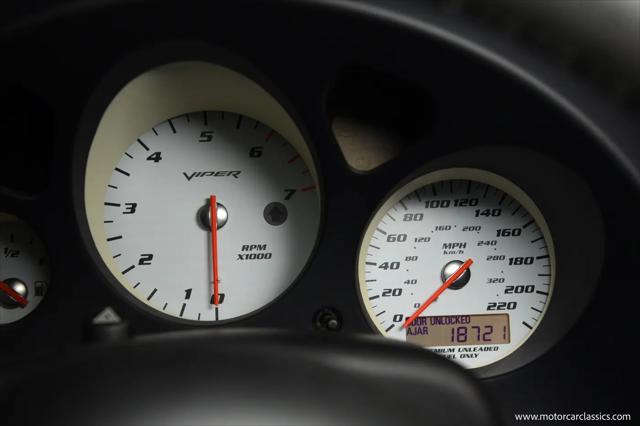 2004 Dodge Viper SRT10
