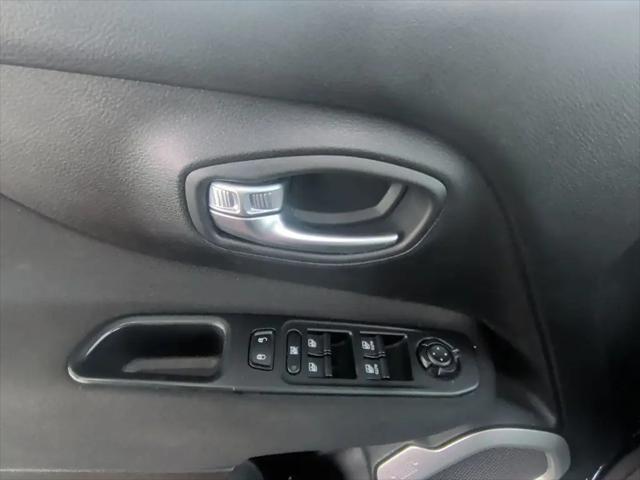 2019 Jeep Renegade Latitude FWD