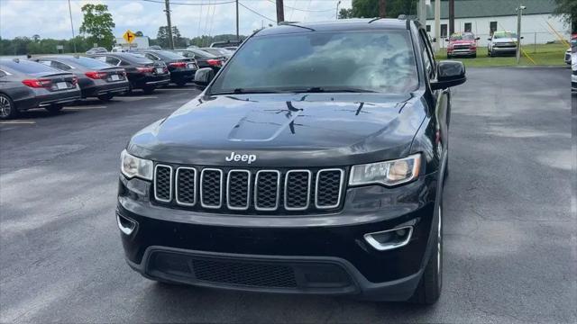 2017 Jeep Grand Cherokee Laredo 4x2