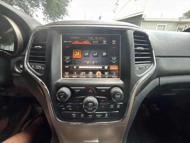 2017 Jeep Grand Cherokee Laredo 4x2
