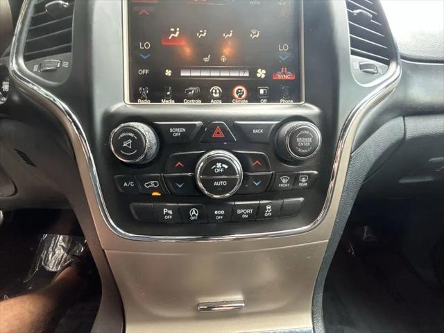 2017 Jeep Grand Cherokee Laredo 4x2
