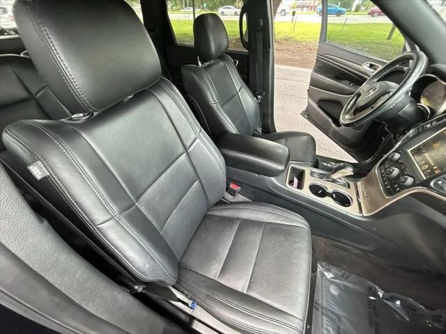 2017 Jeep Grand Cherokee Laredo 4x2