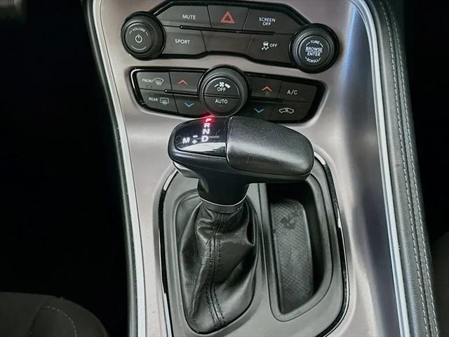 2022 Dodge Challenger SXT