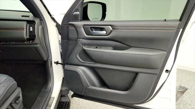 2025 Nissan Armada PRO-4X 4WD