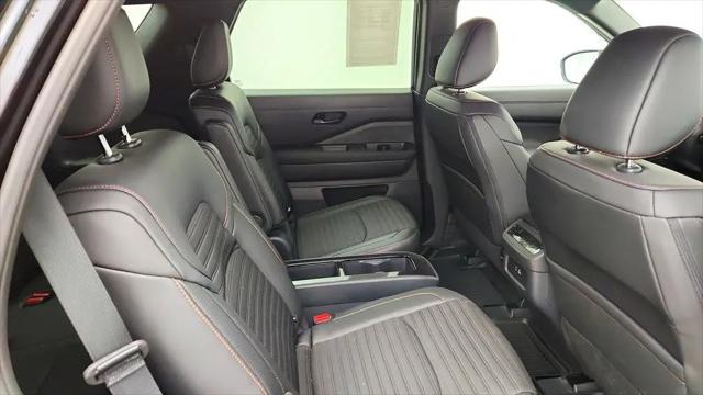 2025 Nissan Pathfinder Rock Creek 4WD